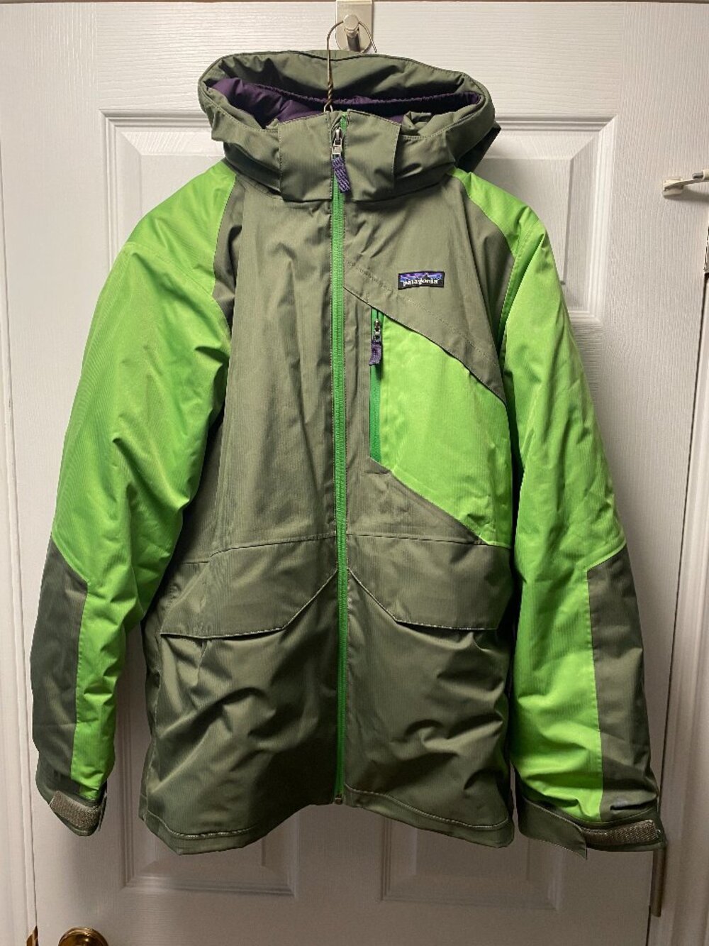 Patagonia Kids XXL (16-18) Insulated Ski Snowboard Winter Jacket Green